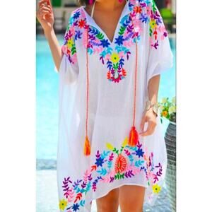 Gorgeous Motion of the Ocean embroidered caftan size approx 4x